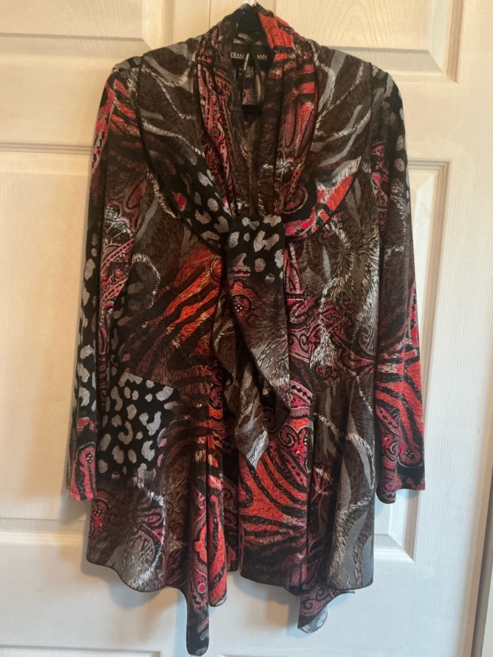 Frank Lyman Abstract Design Canadian Made Waterfall Cardigan – Size 12 - Picture 4 of 9